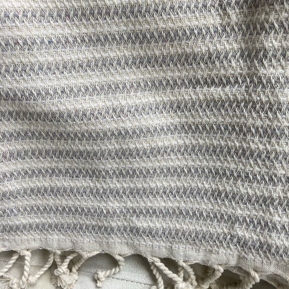 Bath, Beach,Sauna, Turkish Cotton Towel, Large, NWOT, Gray Beige, Fringes - Picture 4 of 7